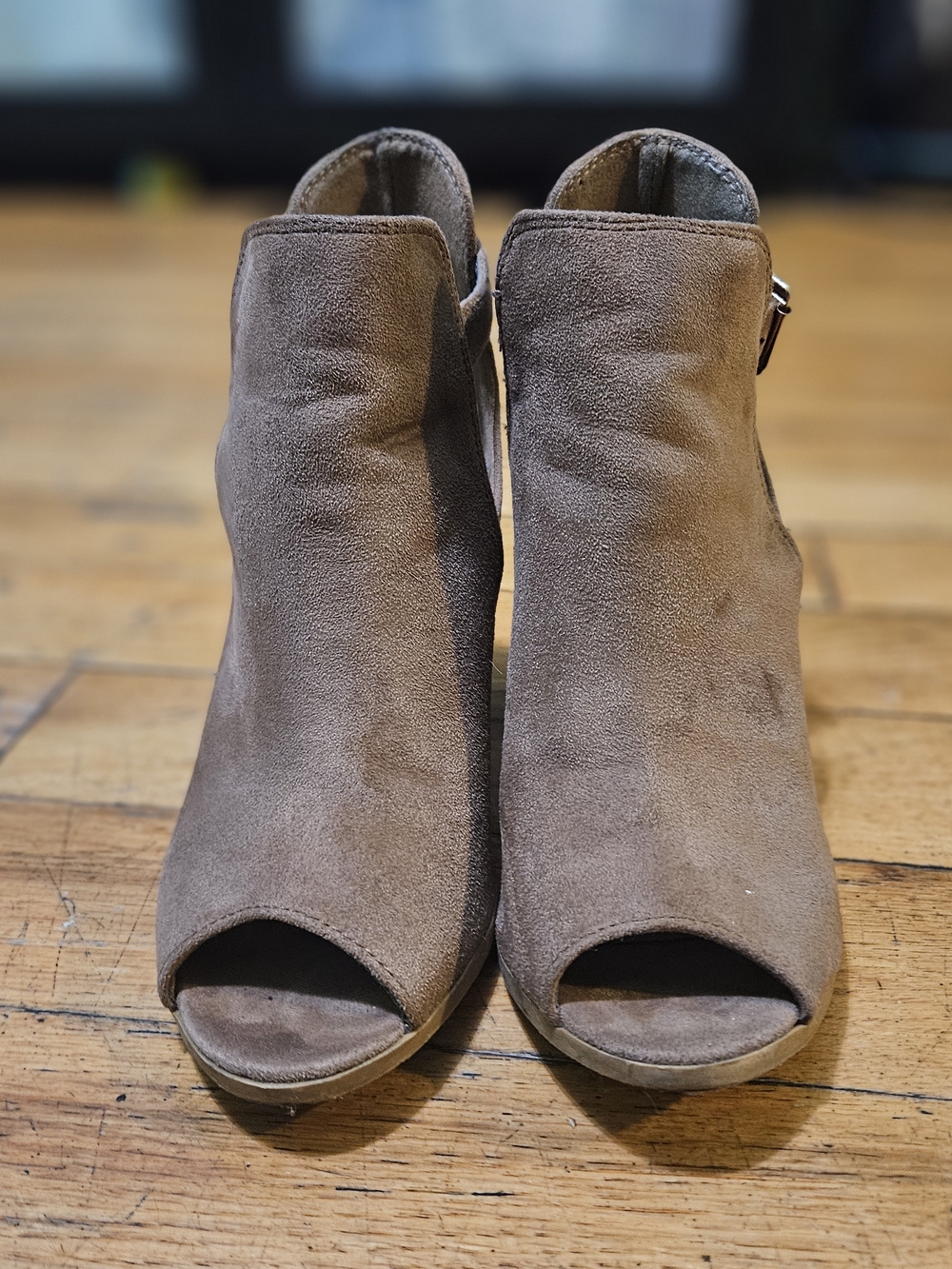TOP Moda Taupe Suede Peep-Toe Mule Booties 3-3.5 Heel Size 7.5
